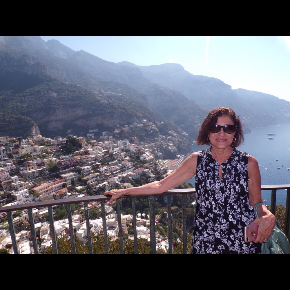 Meet your Posher, Aracelia